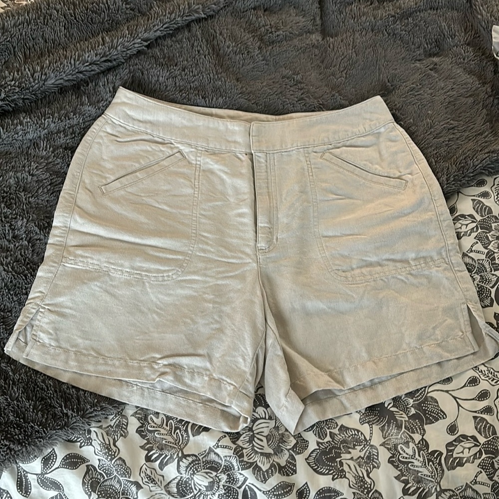 Liz Claiborne Linen/Cotton Shorts size 14